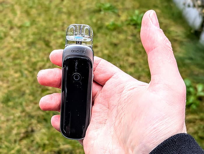 aspire pixo in hand